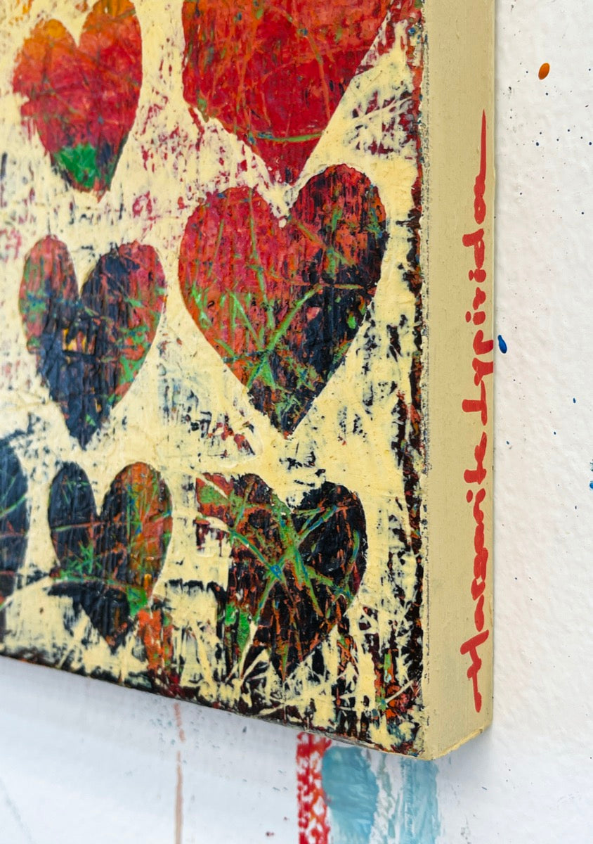 Heartbeat <br>25.5x25.5x2.5 cm<br>10"x10"x1"