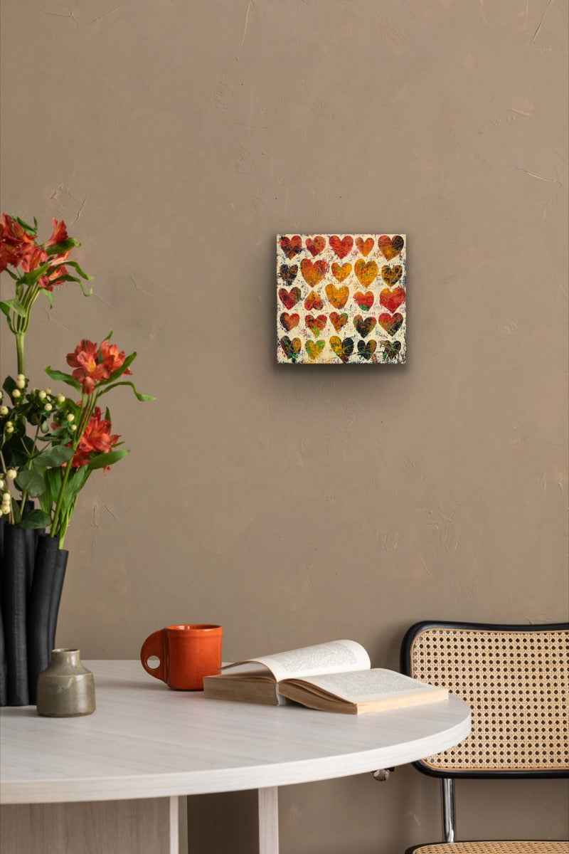 Heartbeat <br>25.5x25.5x2.5 cm<br>10"x10"x1"