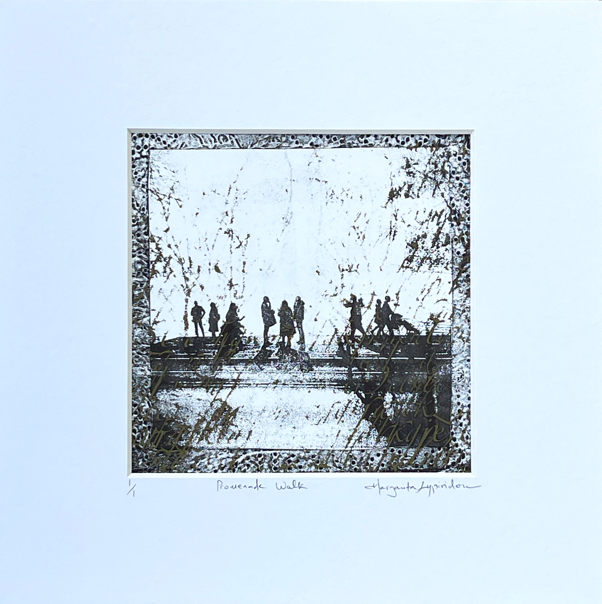 Promenade Walk <br>14x14 cm, 25x25 cm with mat<br>5.5”x5.5”, 9.8`’x9.8” with mat